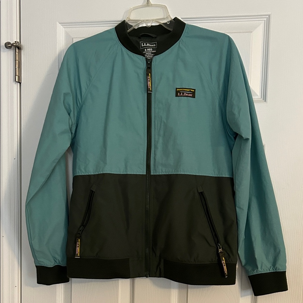 L.L. Bean Women's Lightweight Jacket - Teal and Olive